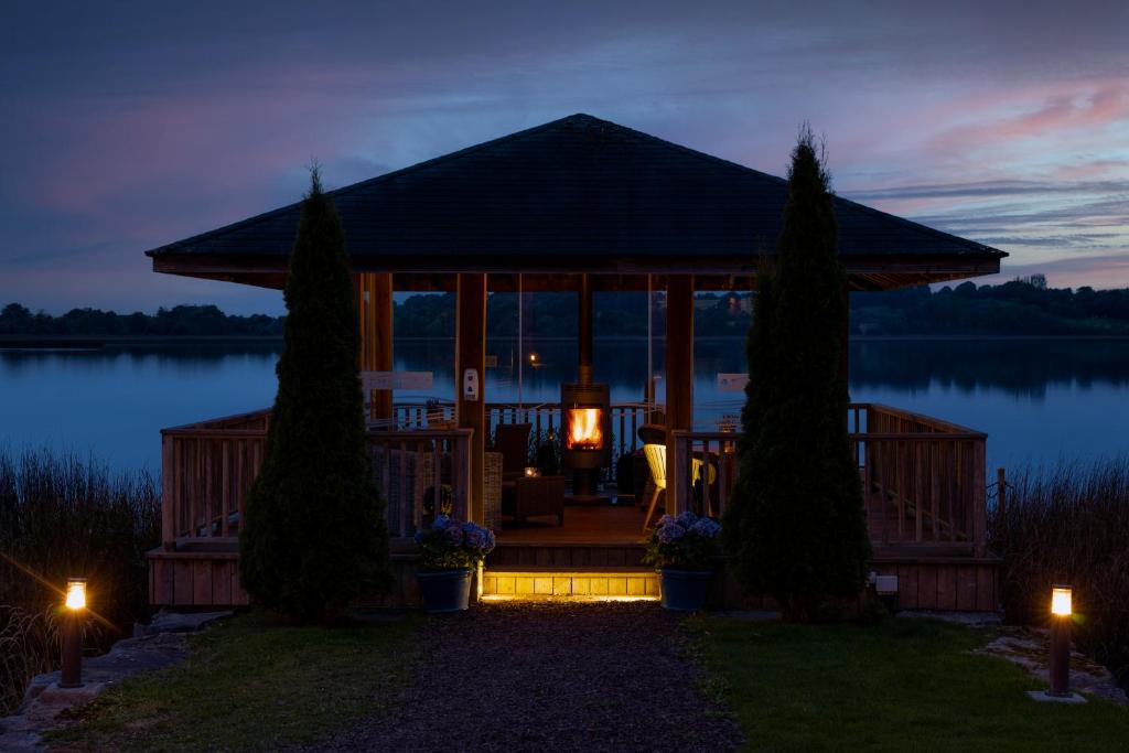 Garden, Wineport Lodge in Athlone