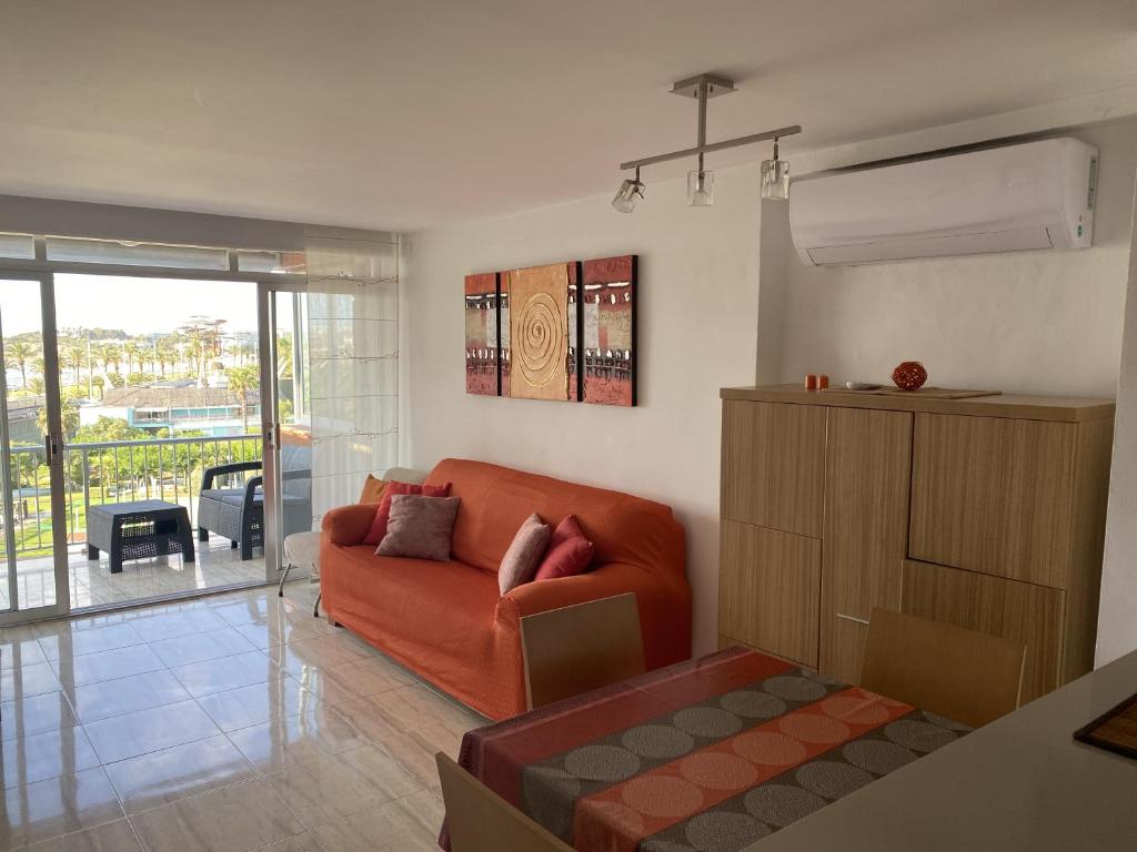 SUN AND BEACH LOVER LA PINEDA XXX - 2