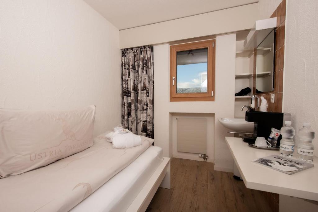 Hotel Ustria Parlatsch photo