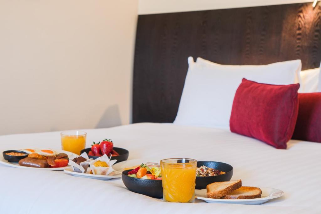 Hotel Grand Chancellor Launceston photo