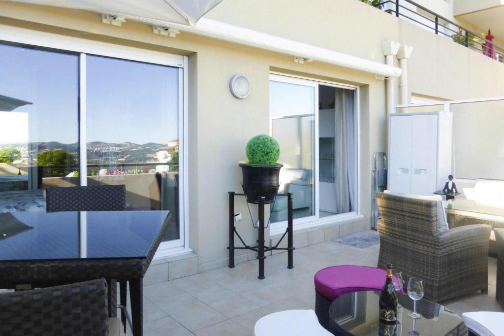 Apartment in Cannes with Sea View - 1