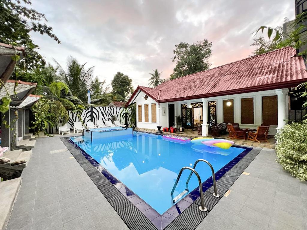 Bora Bora Amore Villa — Hotel in Hikkaduwa