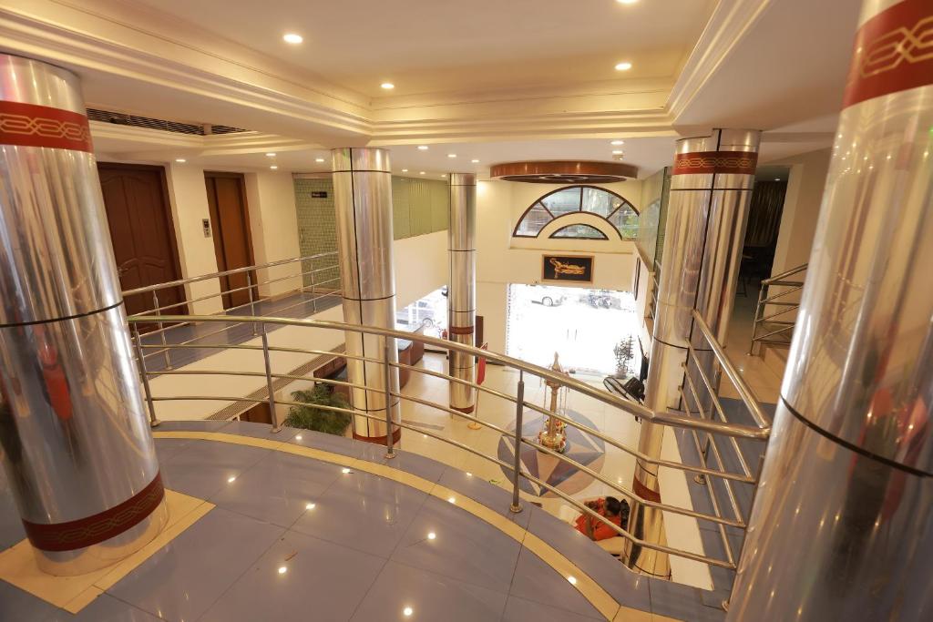 Hotel Teekay International photo