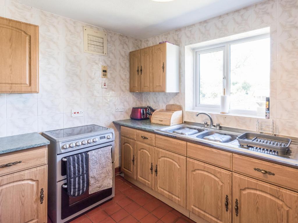 The Bungalow, Kidderminster photo 4