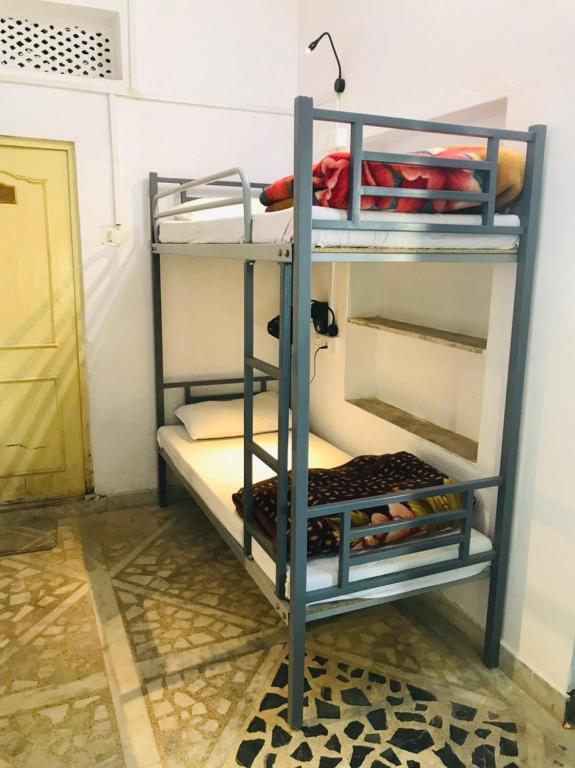 Ganesha bunk beds and Hotel photo