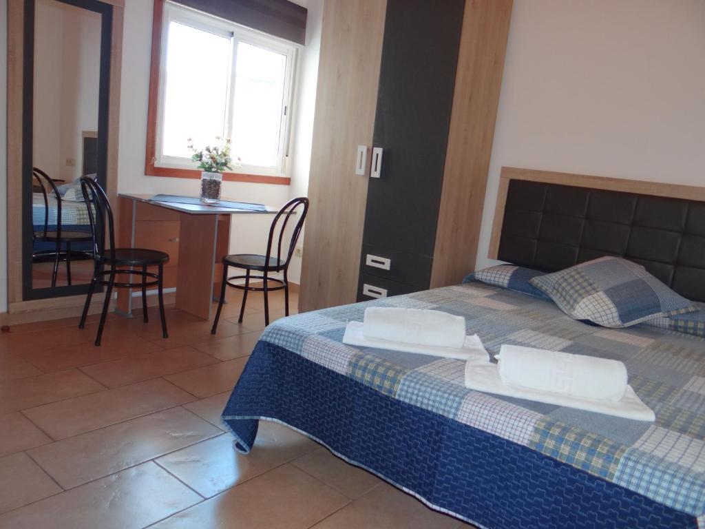 Apartamentos Elvira - 4