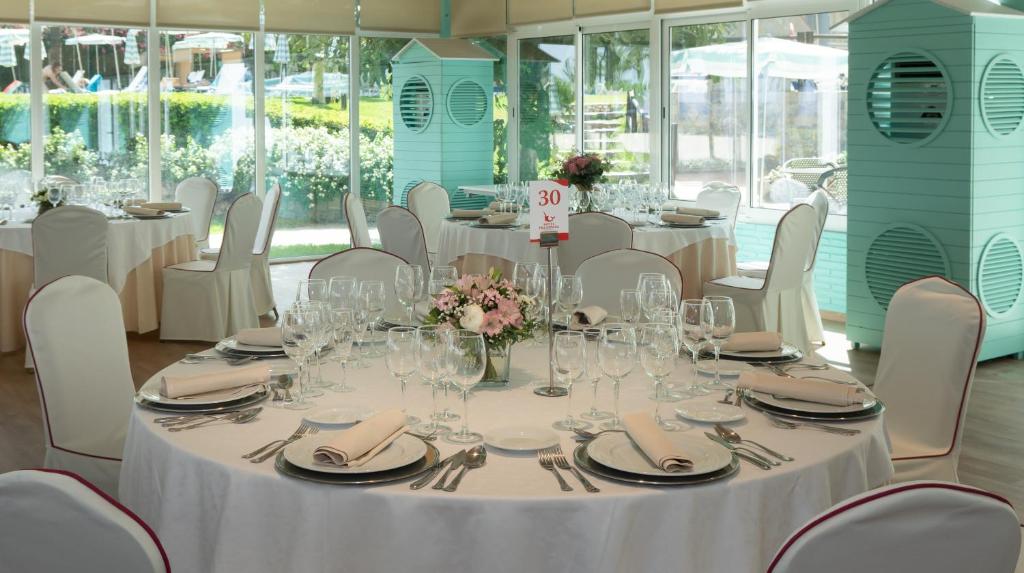 Medplaya Hotel Pez Espada — Restaurant & bars in Torremolinos, Andalusia