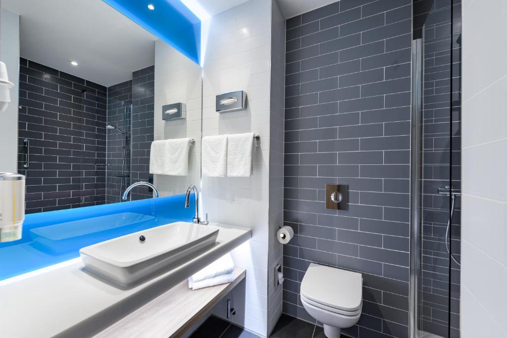 Holiday Inn Express Regensburg photo