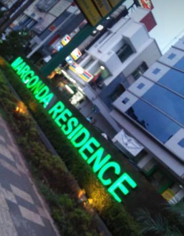 Relaxing studio at mares2 depok photo