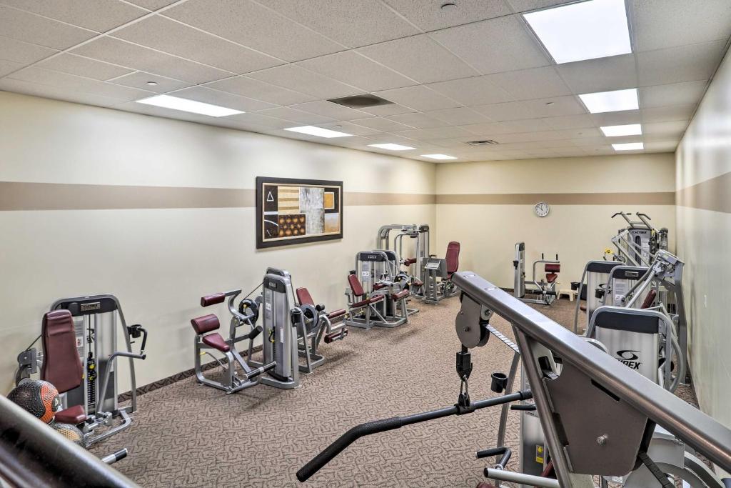 Chic Palm Desert Condo with Resort-Style Amenities! photo