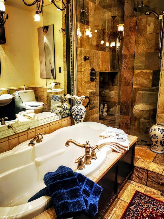 Auberge J.A Moisan photo