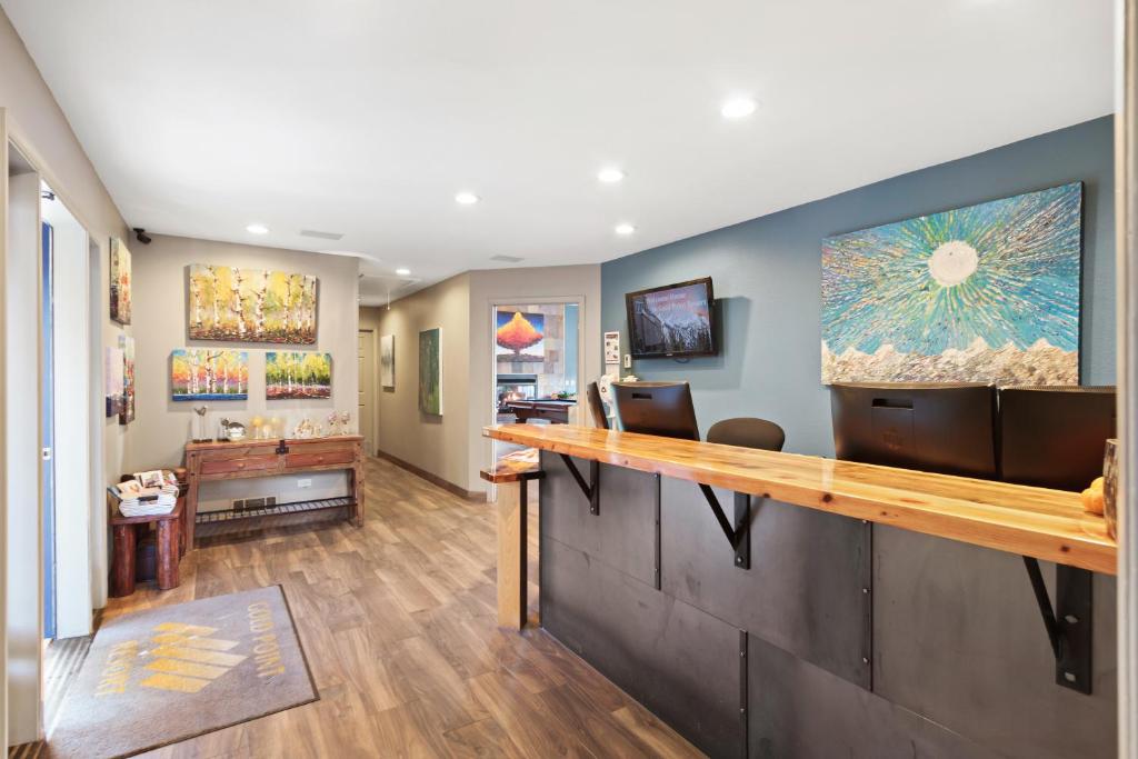 Lobby, Gold Point Resort Breckenridge by Vacatia in Breckenridge (CO)