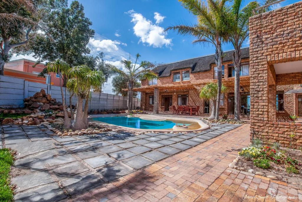 Sunset Guesthouse — Hotel in Cape Town