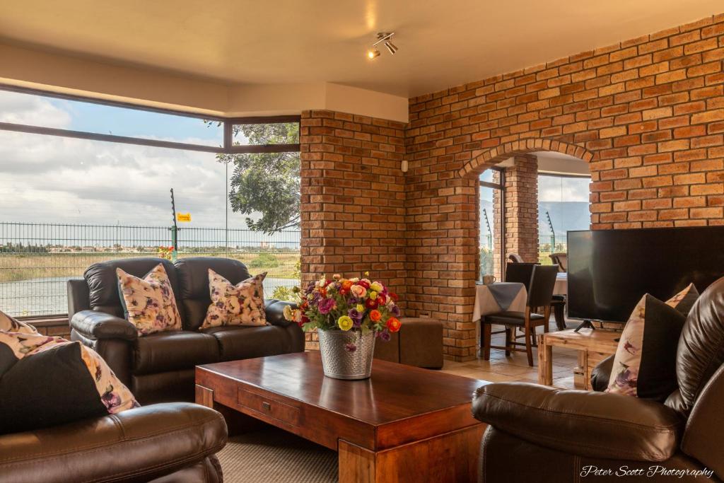 Sunset Guesthouse photo
