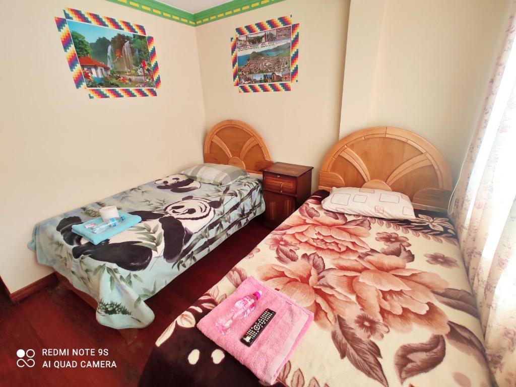 Hostal Algas Del Titicaca — Hotel in Copacabana