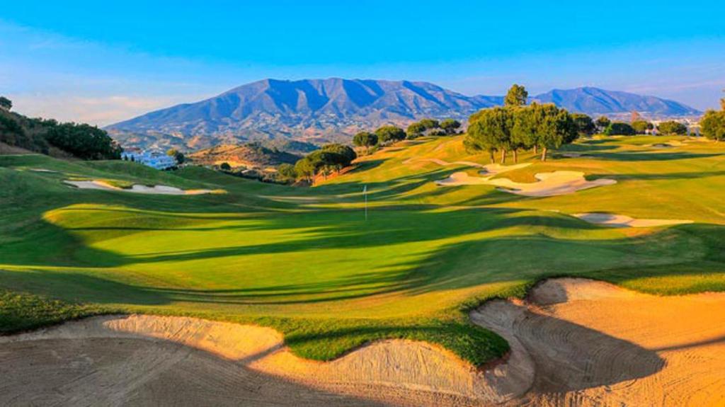5-Bed Villa Mijas La Cala Golf & Spa Resort - 1