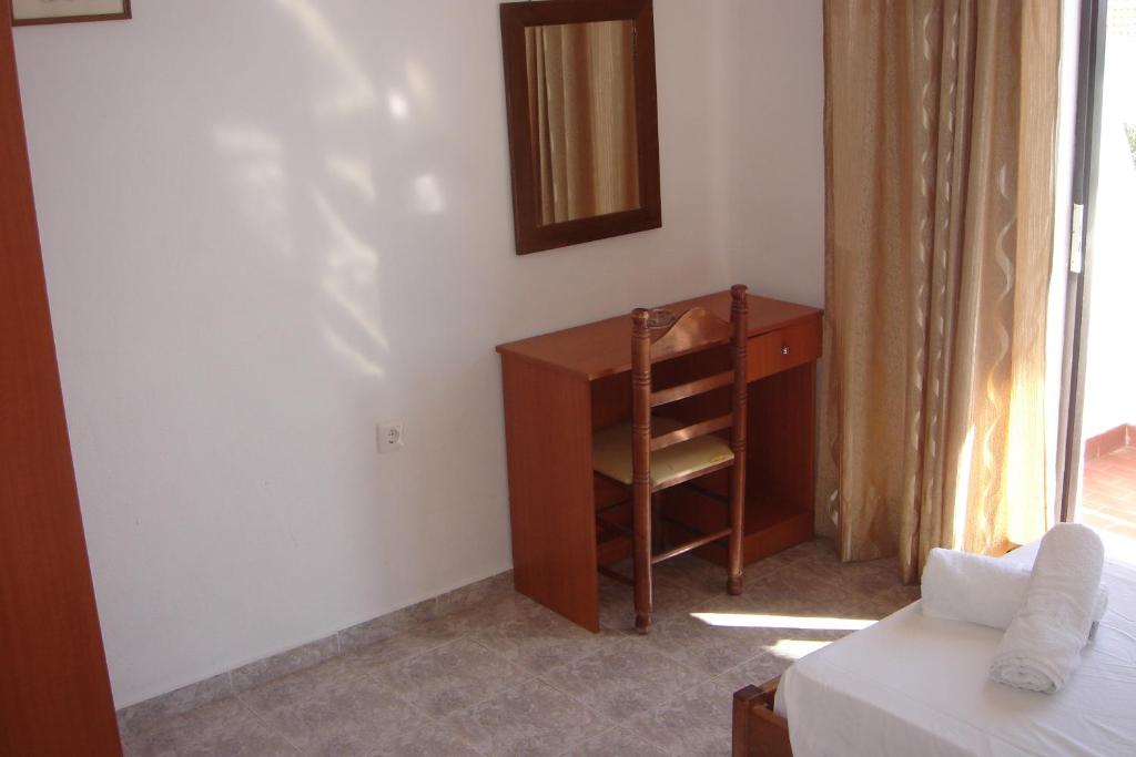 Butterfly Studios Photo 21