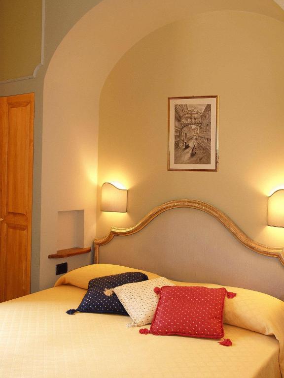 Petit Chateau - 4
