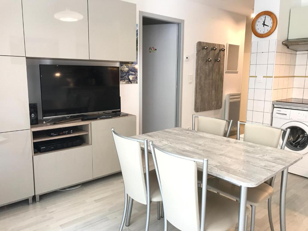 T2 +alcove, récent 4/5 pers. Parking. Balcon. Wifi - 3