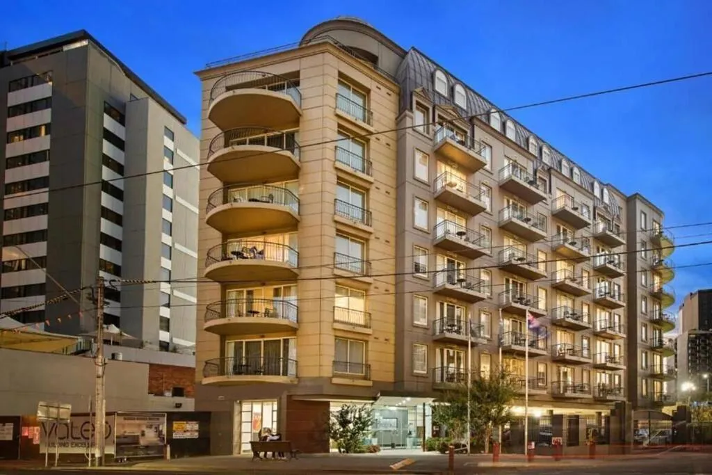 South Yarra Central Apartment Hotel，位于墨尔本的酒店