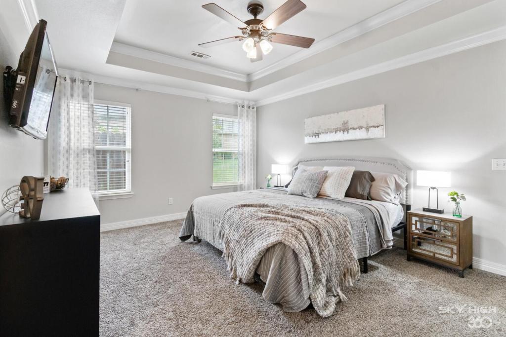 Bike In-Out, Close to Applegate and Coler Trails, Close to Downtown, Dogs OK, Bentonville