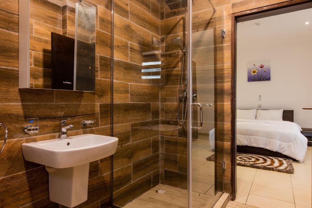 Accra Fine Suites - Holi Flats Airport Residential photo