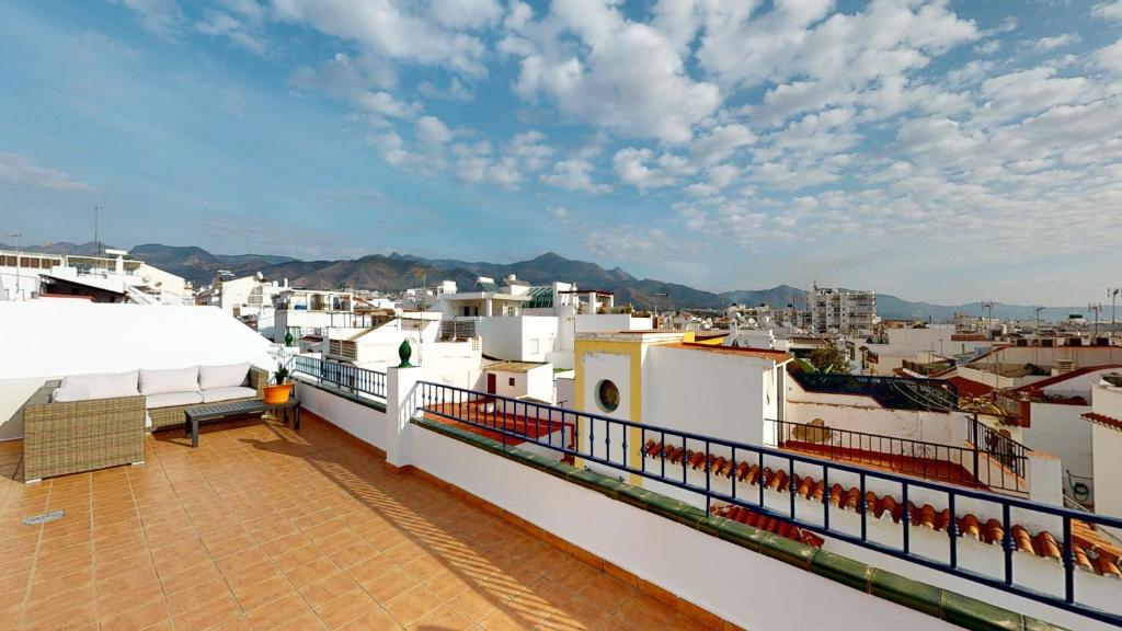 5 Bedroom-PrivatePool-Balcony-Sea View-Nerja - 5