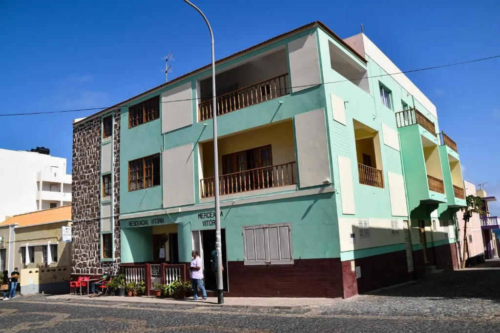Residencial Vitoria，位于蓬塔杜索尔的酒店