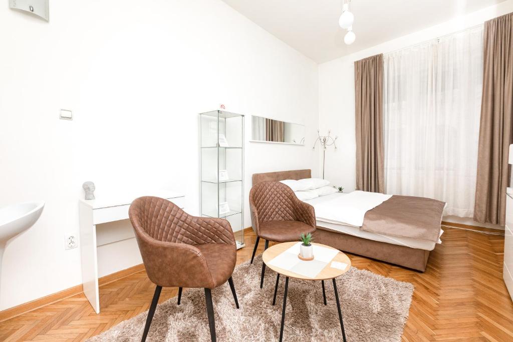 1st Belgrade Apartment - 5
