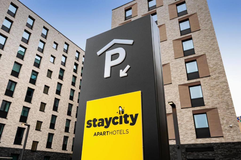 Staycity Aparthotels Frankfurt Airport Parken www.agoda.com