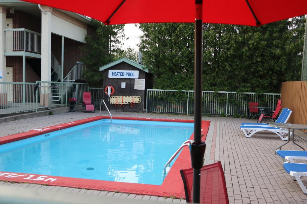 Quality Inn and Suites 1000 Islands Gananoque photo