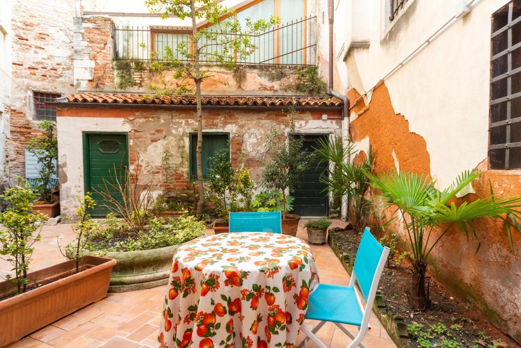 Ca' Longhi with Private Terrace by Sarlux - 4