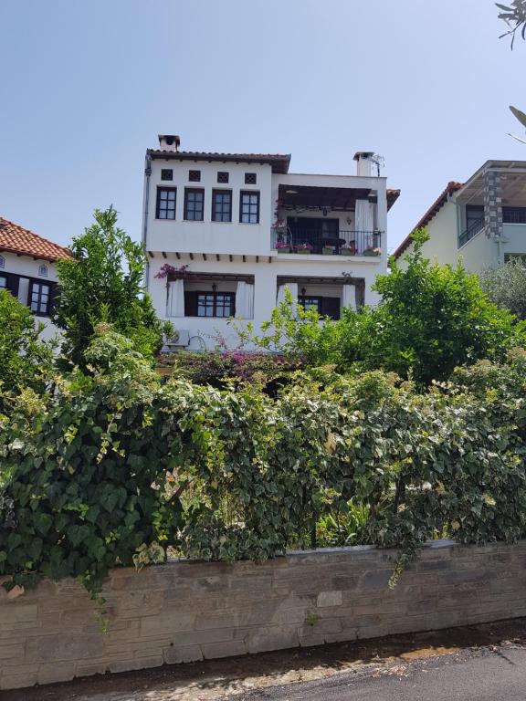 Armonia & Anemos Family Apartments, Kálamos