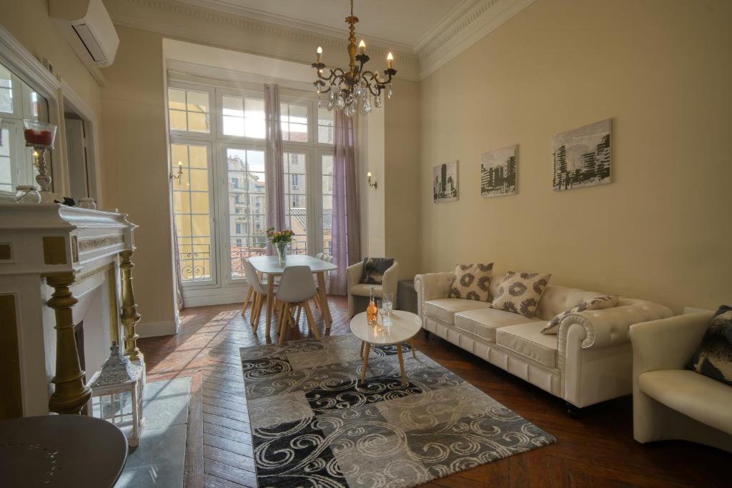 Prestige Designer Apartment, Super Central - 2