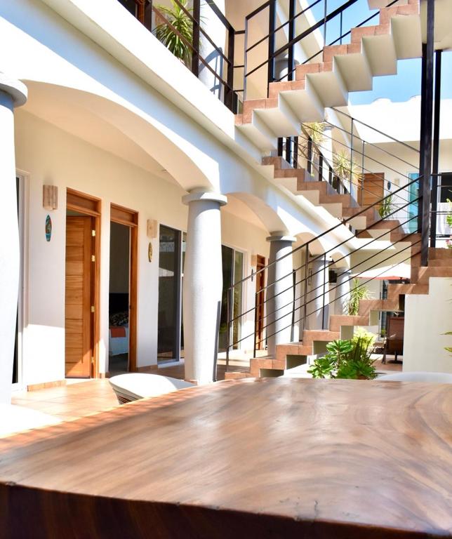 Carri Surf Studio - 4