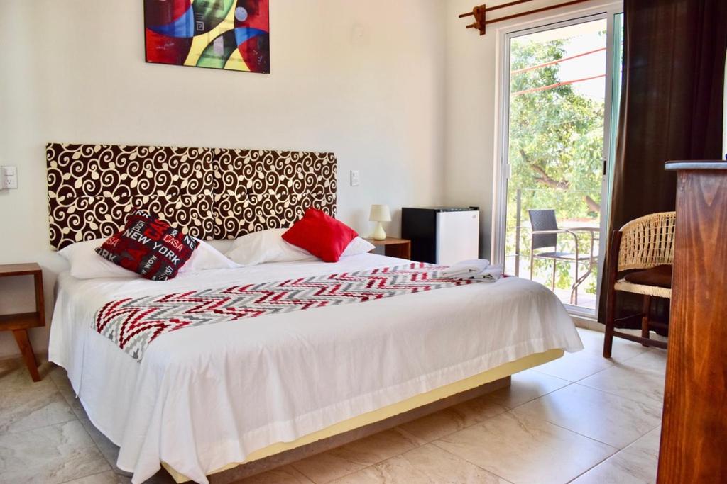 Carri Surf Studio - 3