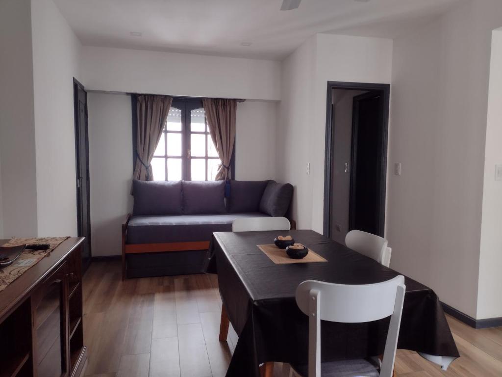 Luminoso Departamento,con cochera Zona Centro - 4