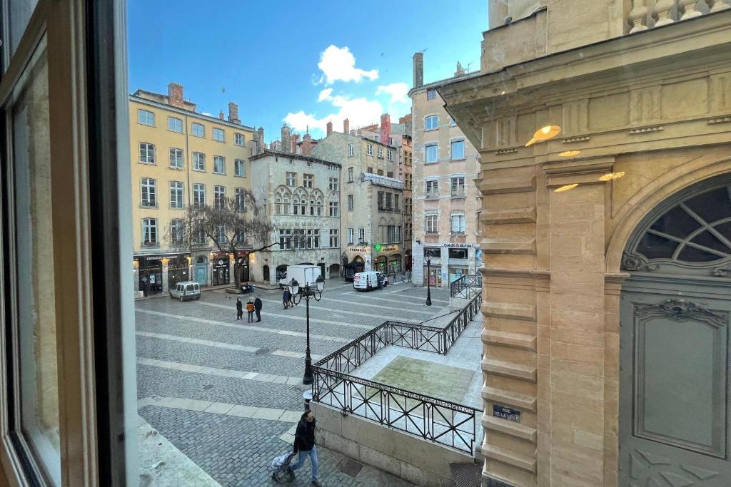 Coeur Vieux Lyon, 60 M2 lumineux tout confort - 5