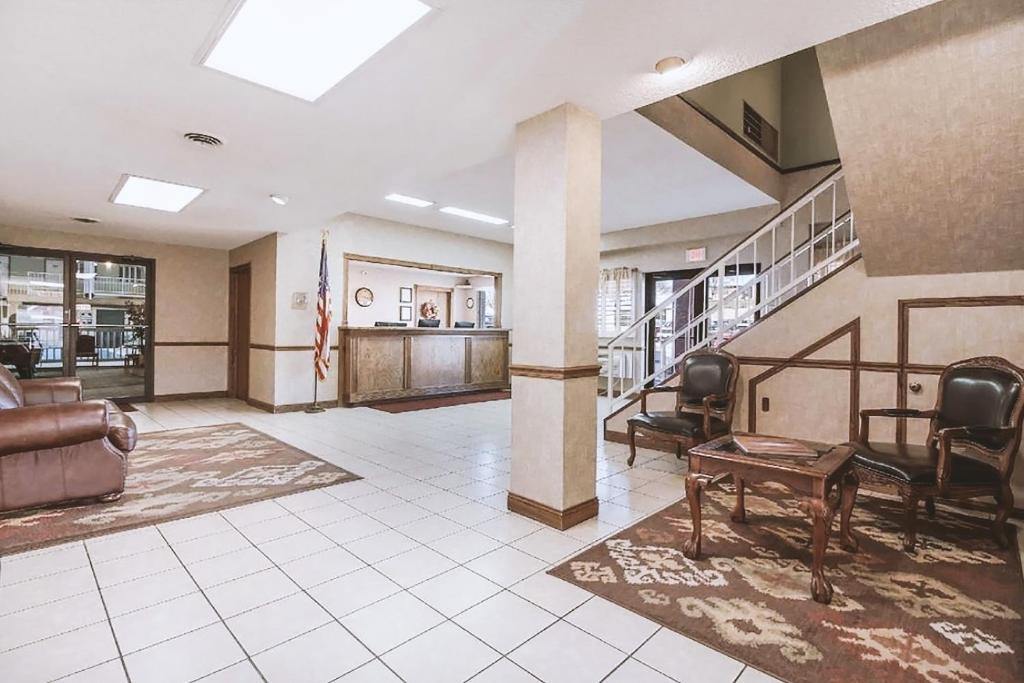 Coratel Inn & Suites By Jasper McCook photo