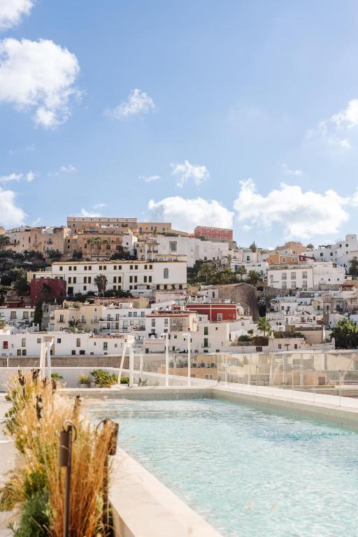 The Standard, Ibiza, Ibiza (město)