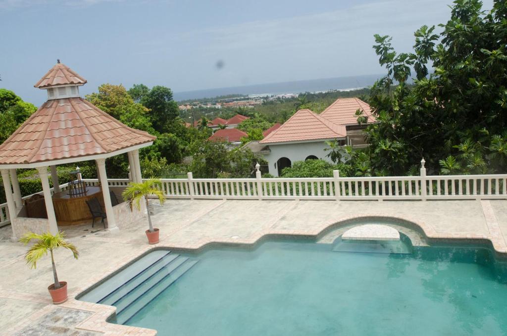 Bertrann Bed & Breakfast, Montego Bay
