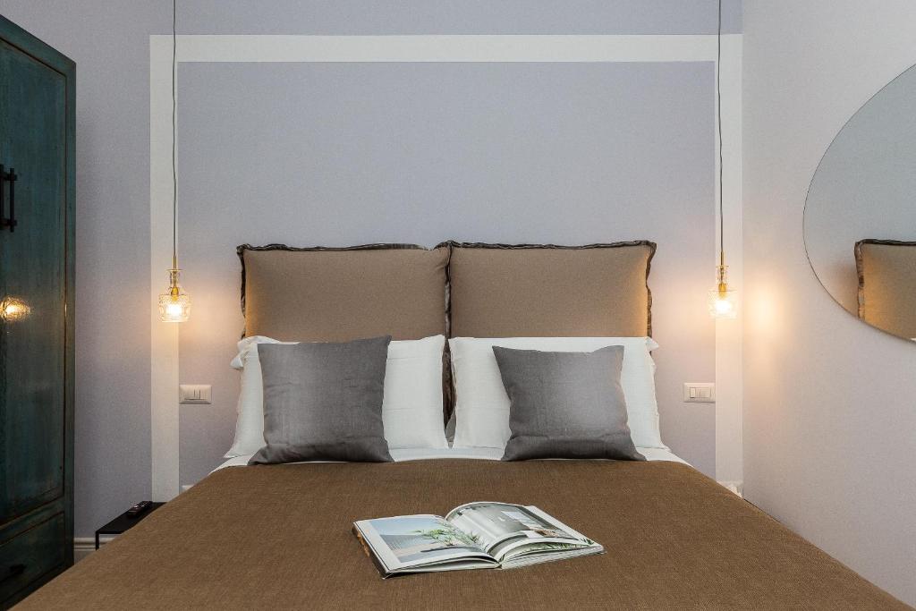 Amazing Piazza Venezia Suites photo