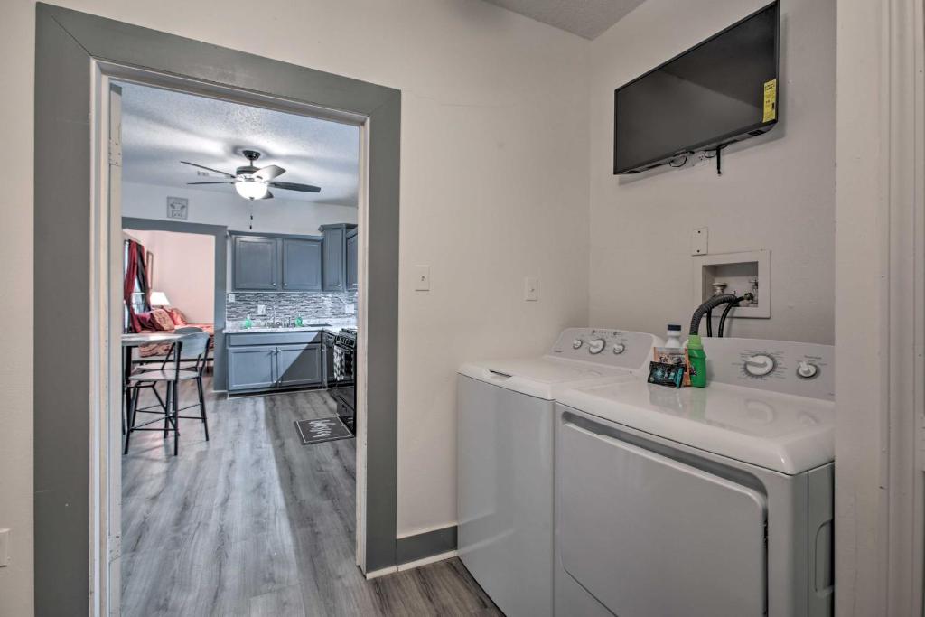 Uptown NOLA Abode, 4 Miles to the French Quarter! photo