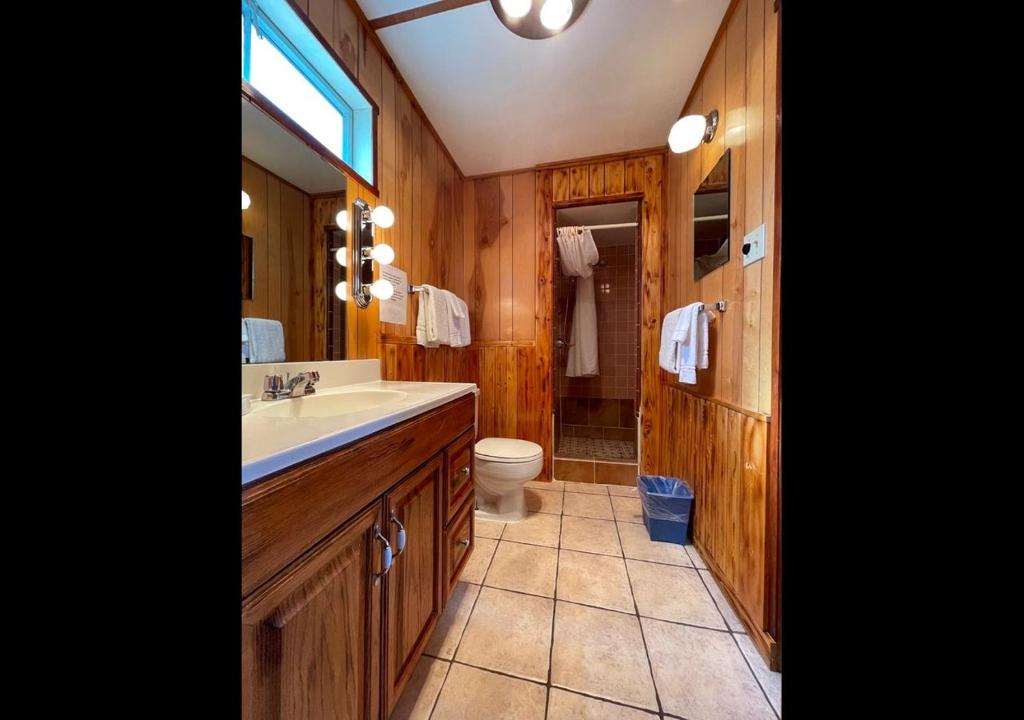 West Winds Lodge photo