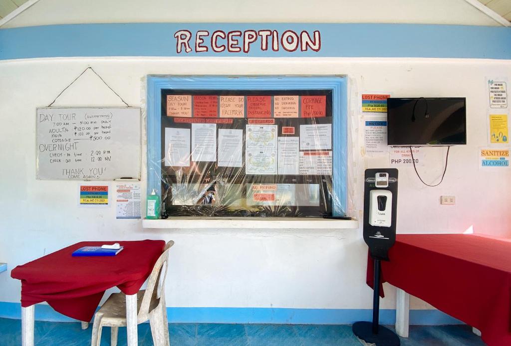 RedDoorz @ SeaSun Beach Resort and Hotel Zambales photo