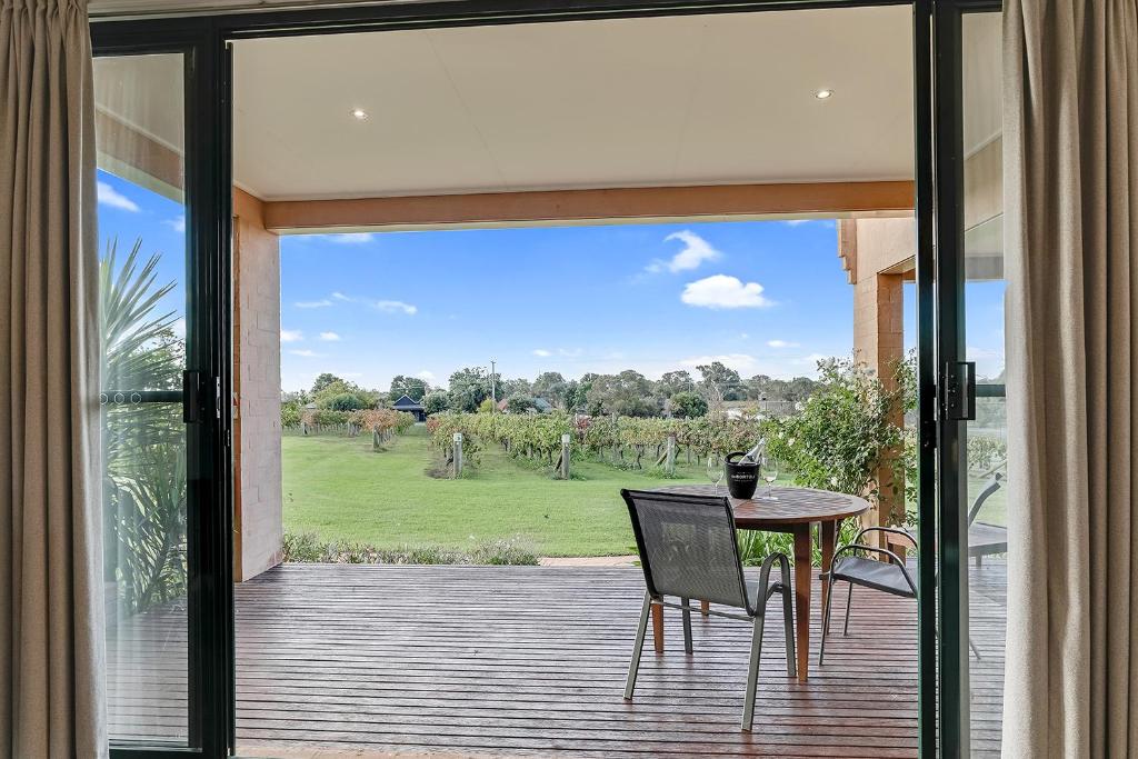 Tuileries at De Bortoli Rutherglen, Rutherglen