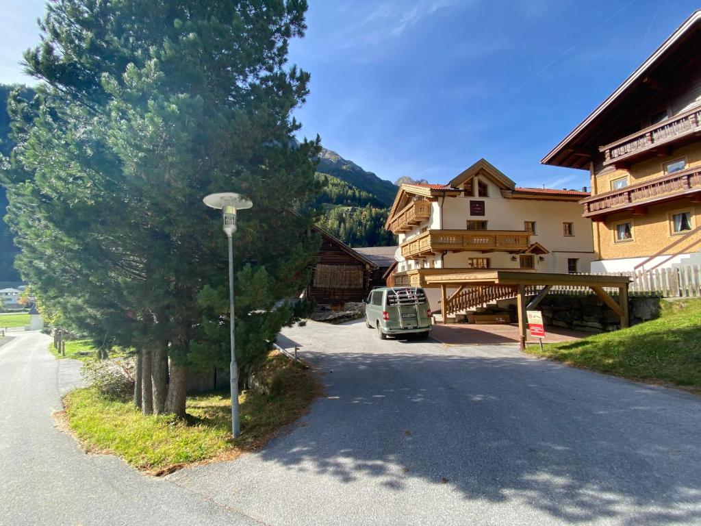Alpine Lodge Sölden - Chalet - 3