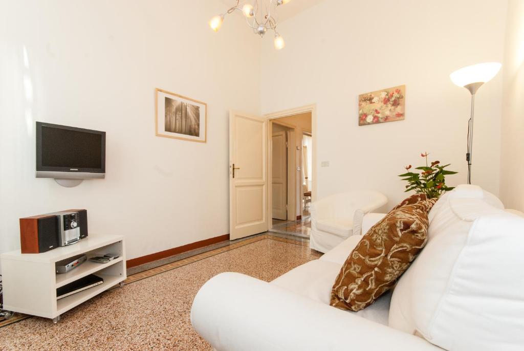 Oltrarno apartments - 5