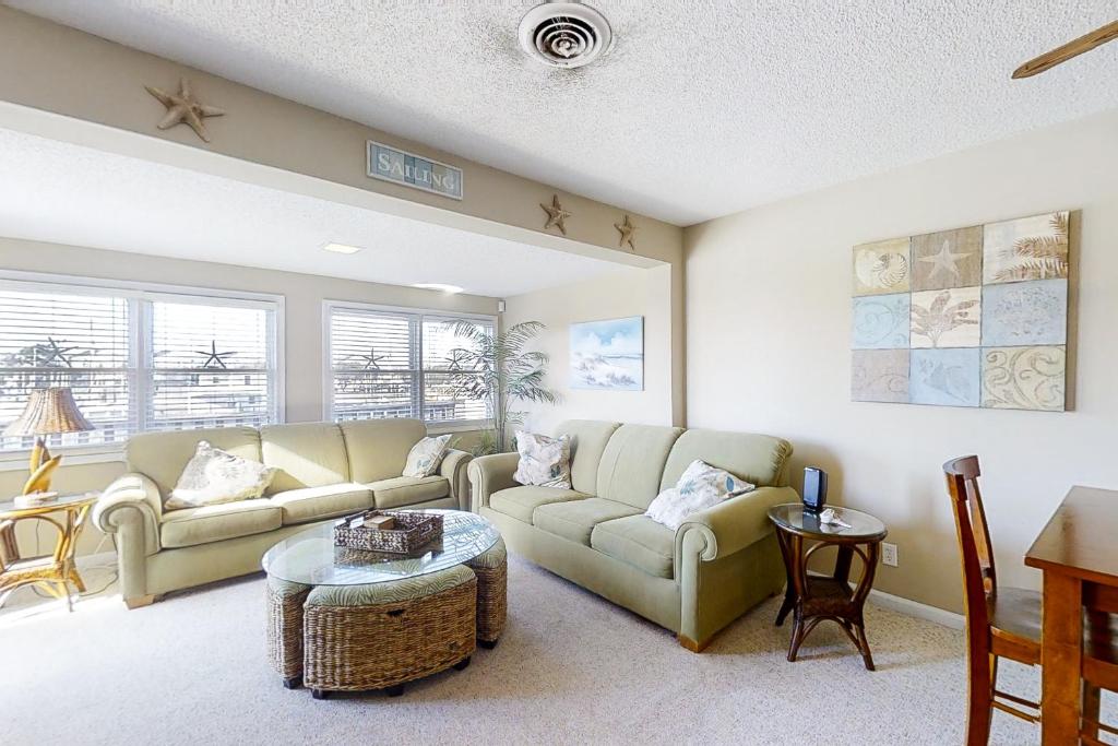 Sailing Away, Atlantic Beach