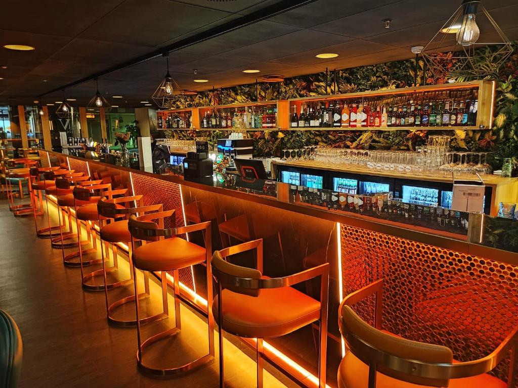 Bar/lounge